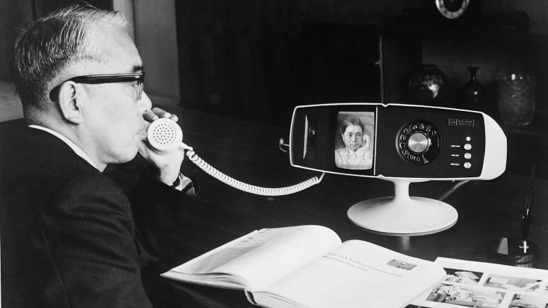 Illustration for article titled 22 Awesome Rotary Phones: Beautiful Relics of a Bygone Era